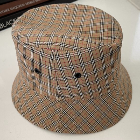 BURBERRY Cotton-blend Micro Check Bucket Hat In Traditional Burberry Pattern - Picture 1 of 16